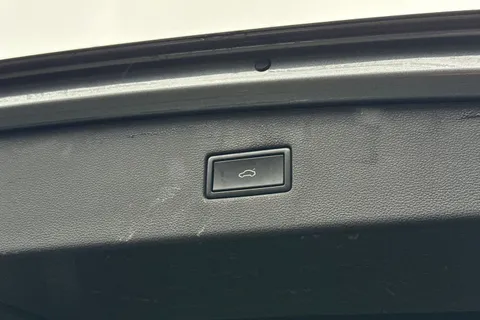 YP20UBX Volkswagen Tiguan Allspace 2.0 TDI Match Euro 6 (s/s) 5dr Thumbnail #33