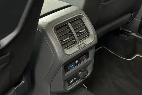 YP20UBX Volkswagen Tiguan Allspace 2.0 TDI Match Euro 6 (s/s) 5dr Thumbnail #36