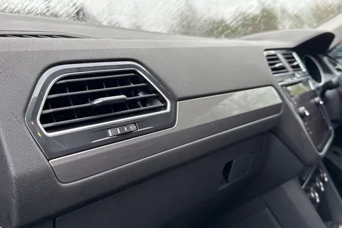 YP20UBX Volkswagen Tiguan Allspace 2.0 TDI Match Euro 6 (s/s) 5dr Thumbnail #37