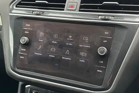 YP20UBX Volkswagen Tiguan Allspace 2.0 TDI Match Euro 6 (s/s) 5dr Thumbnail #46