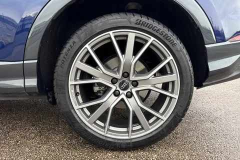 PJ25JRZ Audi Q3 Black Edition 35 TFSI  150 PS S tronic Thumbnail #13