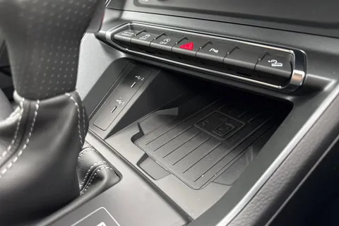 PJ25JRZ Audi Q3 Black Edition 35 TFSI  150 PS S tronic Thumbnail #50