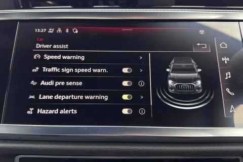 PJ25JRZ Audi Q3 Black Edition 35 TFSI  150 PS S tronic Thumbnail #61