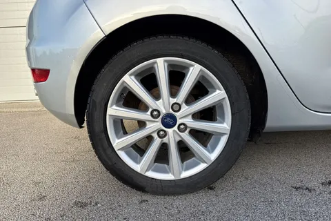 AF17LND Ford Fiesta 1.0T EcoBoost Titanium Euro 6 (s/s) 5dr Thumbnail #10