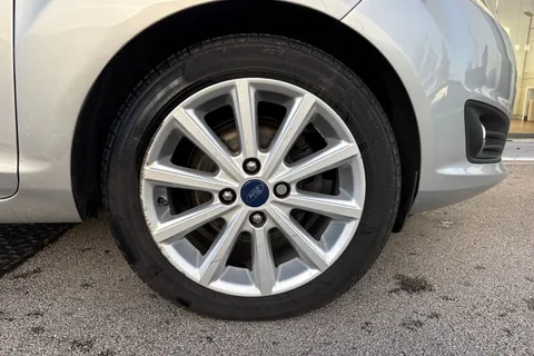 AF17LND Ford Fiesta 1.0T EcoBoost Titanium Euro 6 (s/s) 5dr Thumbnail #11