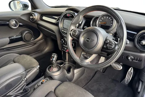 SD69LDO Mini Hatch 2.0 Cooper S Sport Steptronic Euro 6 (s/s) 3dr Thumbnail #15