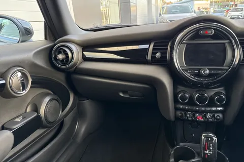 SD69LDO Mini Hatch 2.0 Cooper S Sport Steptronic Euro 6 (s/s) 3dr Thumbnail #21