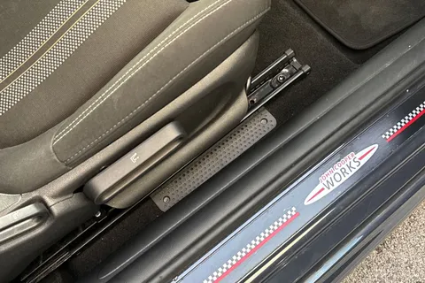 SD69LDO Mini Hatch 2.0 Cooper S Sport Steptronic Euro 6 (s/s) 3dr Thumbnail #46