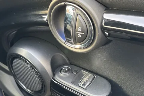 SD69LDO Mini Hatch 2.0 Cooper S Sport Steptronic Euro 6 (s/s) 3dr Thumbnail #47