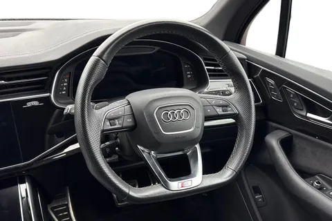 DF72HOJ Audi Q7 Black Edition 55 TFSI quattro 340 PS tiptronic Thumbnail #19