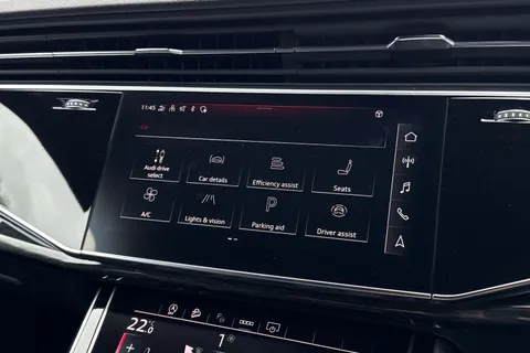 DF72HOJ Audi Q7 Black Edition 55 TFSI quattro 340 PS tiptronic Thumbnail #47