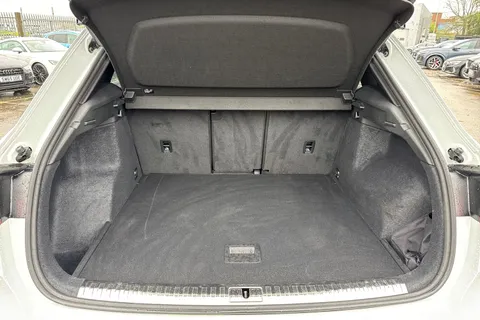 KO74PNJ Audi Q3 Black Edition 35 TFSI  150 PS S tronic Thumbnail #8