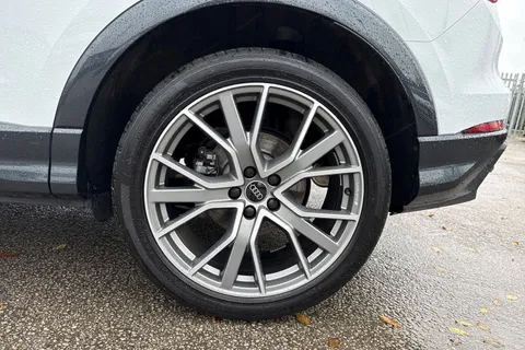 KO74PNJ Audi Q3 Black Edition 35 TFSI  150 PS S tronic Thumbnail #14