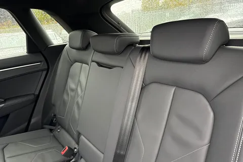 KO74PNJ Audi Q3 Black Edition 35 TFSI  150 PS S tronic Thumbnail #20