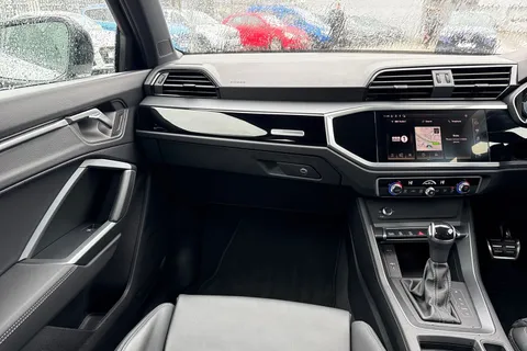 KO74PNJ Audi Q3 Black Edition 35 TFSI  150 PS S tronic Thumbnail #21