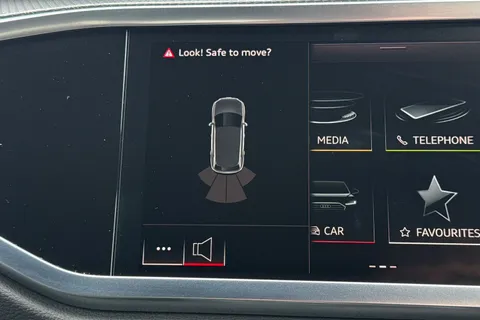 KO74PNJ Audi Q3 Black Edition 35 TFSI  150 PS S tronic Thumbnail #45