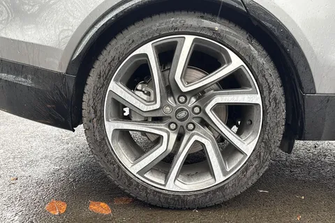 10 of 56 for Land Rover Discovery 3.0 D350 MHEV Dynamic HSE SUV 5dr Diesel Auto 4WD Euro 6 (s/s) (350 ps)