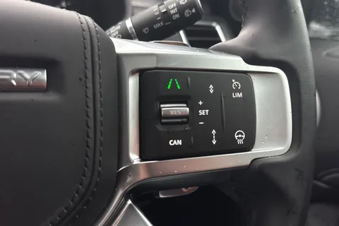 38 of 56 for Land Rover Discovery 3.0 D350 MHEV Dynamic HSE SUV 5dr Diesel Auto 4WD Euro 6 (s/s) (350 ps)