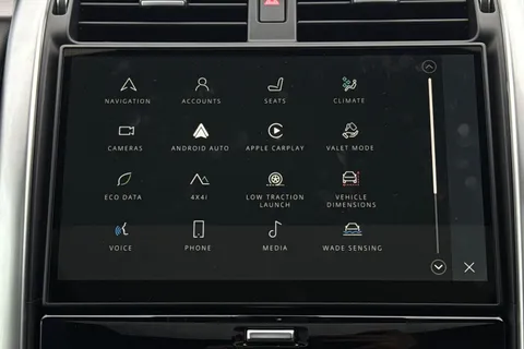 43 of 56 for Land Rover Discovery 3.0 D350 MHEV Dynamic HSE SUV 5dr Diesel Auto 4WD Euro 6 (s/s) (350 ps)