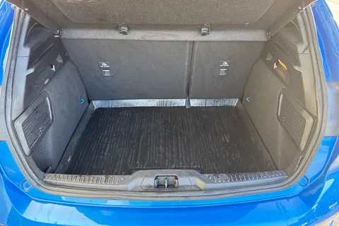 7 of 63 for Ford Focus 1.0T EcoBoost ST-Line Euro 6 (s/s) 5dr