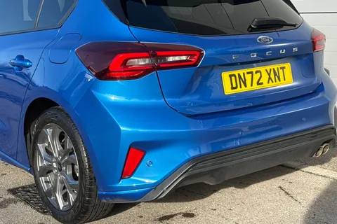 8 of 63 for Ford Focus 1.0T EcoBoost ST-Line Euro 6 (s/s) 5dr