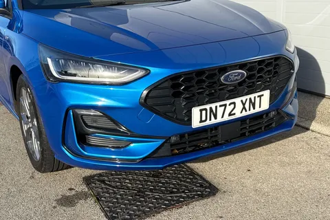 9 of 63 for Ford Focus 1.0T EcoBoost ST-Line Euro 6 (s/s) 5dr