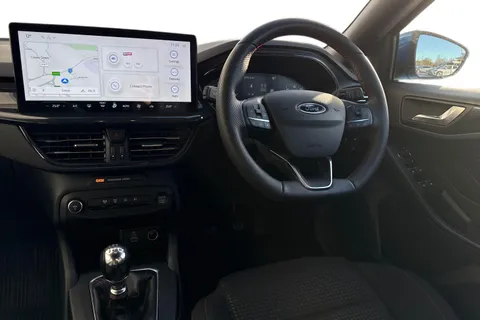 18 of 63 for Ford Focus 1.0T EcoBoost ST-Line Euro 6 (s/s) 5dr