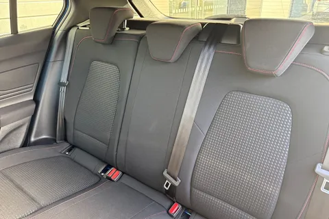 19 of 63 for Ford Focus 1.0T EcoBoost ST-Line Euro 6 (s/s) 5dr