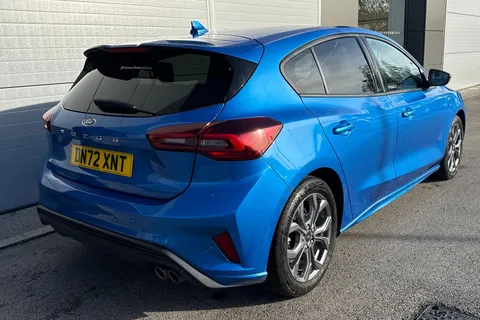 27 of 63 for Ford Focus 1.0T EcoBoost ST-Line Euro 6 (s/s) 5dr