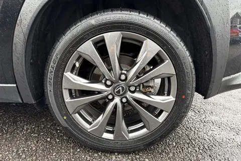RO73HDF Lexus Ux 2.0 250h F Sport Design E-CVT Euro 6 (s/s) 5dr Thumbnail #12