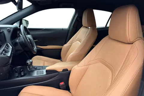 RO73HDF Lexus Ux 2.0 250h F Sport Design E-CVT Euro 6 (s/s) 5dr Thumbnail #17