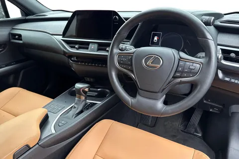 RO73HDF Lexus Ux 2.0 250h F Sport Design E-CVT Euro 6 (s/s) 5dr Thumbnail #19