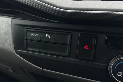 DE74BFM Volkswagen Transporter 2.0 TDI 110 Highline Van Thumbnail #46