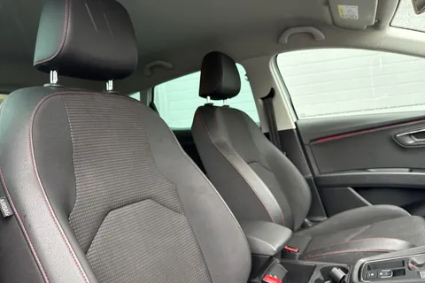 21 of 57 for SEAT Leon 1.4 EcoTSI FR Technology DSG Euro 6 (s/s) 5dr