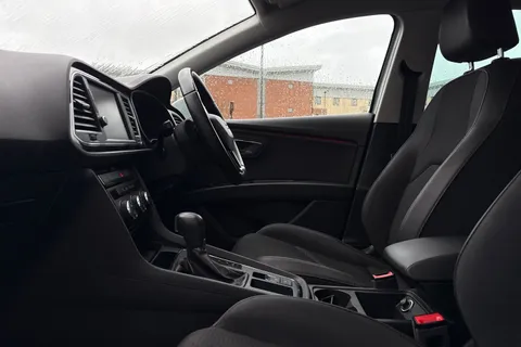 33 of 57 for SEAT Leon 1.4 EcoTSI FR Technology DSG Euro 6 (s/s) 5dr