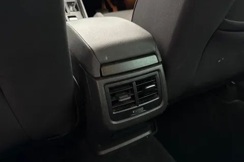 36 of 57 for SEAT Leon 1.4 EcoTSI FR Technology DSG Euro 6 (s/s) 5dr