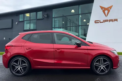 MW20LUF SEAT Ibiza 1.0 TSI 95 FR Sport [EZ] 5dr Thumbnail #4