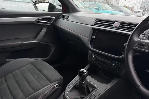 MW20LUF SEAT Ibiza 1.0 TSI 95 FR Sport [EZ] 5dr Thumbnail #16