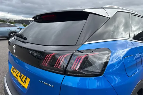 GU72NZA PEUGEOT 3008 1.6 13.2kWh GT e-EAT 4WD Euro 6 (s/s) 5dr Thumbnail #34