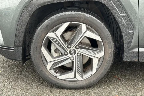 WV23KUY Hyundai Tucson 1.6 TGDi Plug-in Hybrid Ultimate 5dr 4WD Auto Thumbnail #16