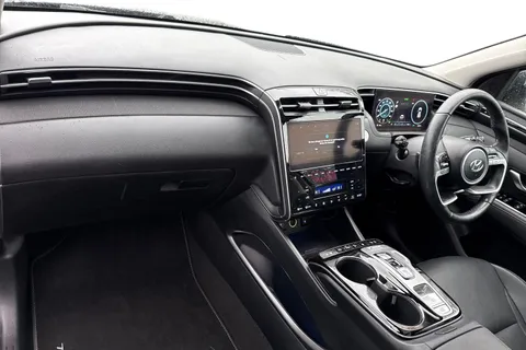 WV23KUY Hyundai Tucson 1.6 TGDi Plug-in Hybrid Ultimate 5dr 4WD Auto Thumbnail #17