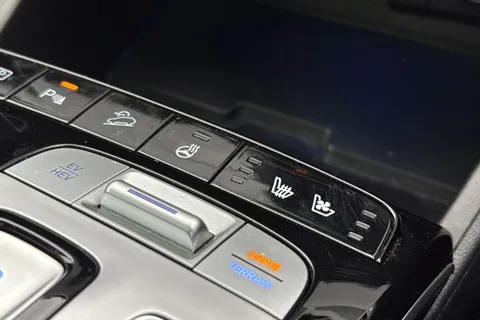 WV23KUY Hyundai Tucson 1.6 TGDi Plug-in Hybrid Ultimate 5dr 4WD Auto Thumbnail #44