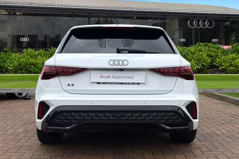 BT25HCC Audi A3 S line 35 TFSI 150 PS S tronic Thumbnail #5