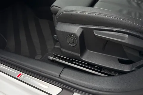 BT25HCC Audi A3 S line 35 TFSI 150 PS S tronic Thumbnail #32