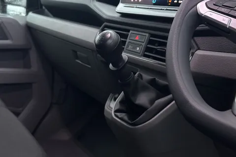 MF75FOH Volkswagen Crafter CR35 Panel Van Commerce Plus LWB 163 PS 2.0 TDI rwd manual Thumbnail #20