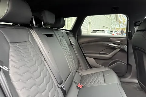  Audi A6 E-Tron Avant 83kWh S line Auto 5dr Thumbnail #19