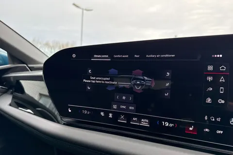  Audi A6 E-Tron Avant 83kWh S line Auto 5dr Thumbnail #22