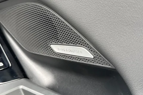  Audi A6 E-Tron Avant 83kWh S line Auto 5dr Thumbnail #48