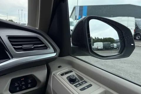 18 of 63 for VOLKSWAGEN CALIFORNIA 2.0 TDI Ocean 5dr DSG