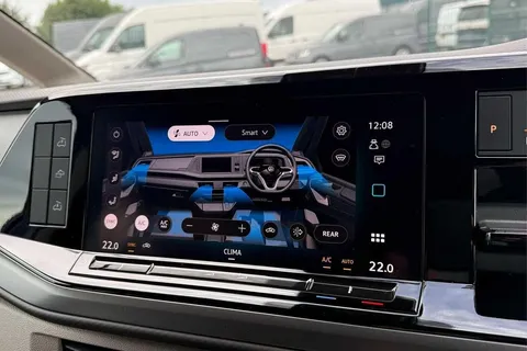 19 of 63 for VOLKSWAGEN CALIFORNIA 2.0 TDI Ocean 5dr DSG